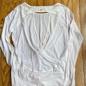 LuLulemon White Long sleeve shirt